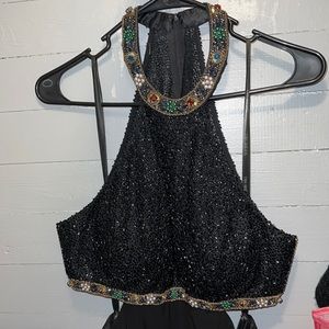 Selling a prom dress, don’t need it anymore